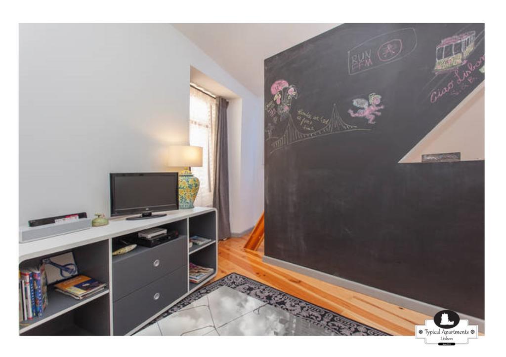 Typical Apartment Lisbon Exterior photo